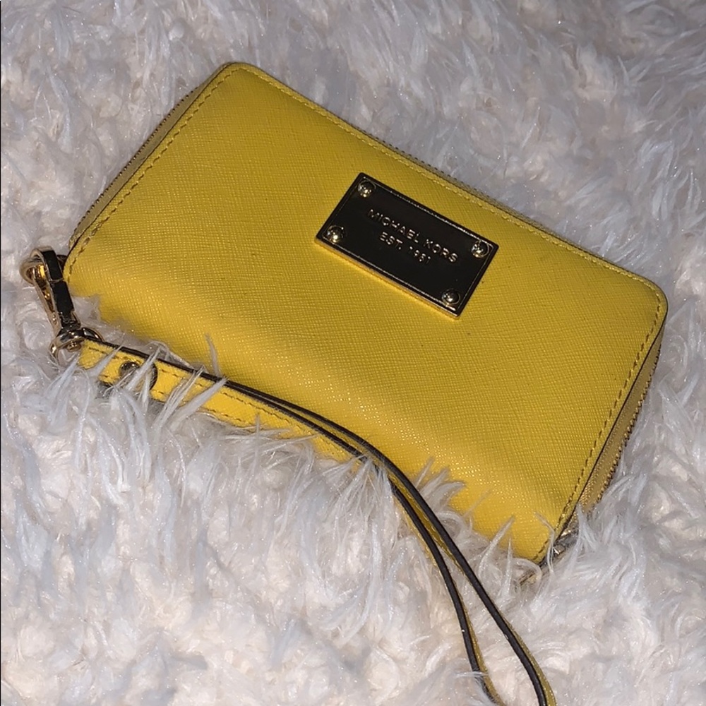 Wristlet